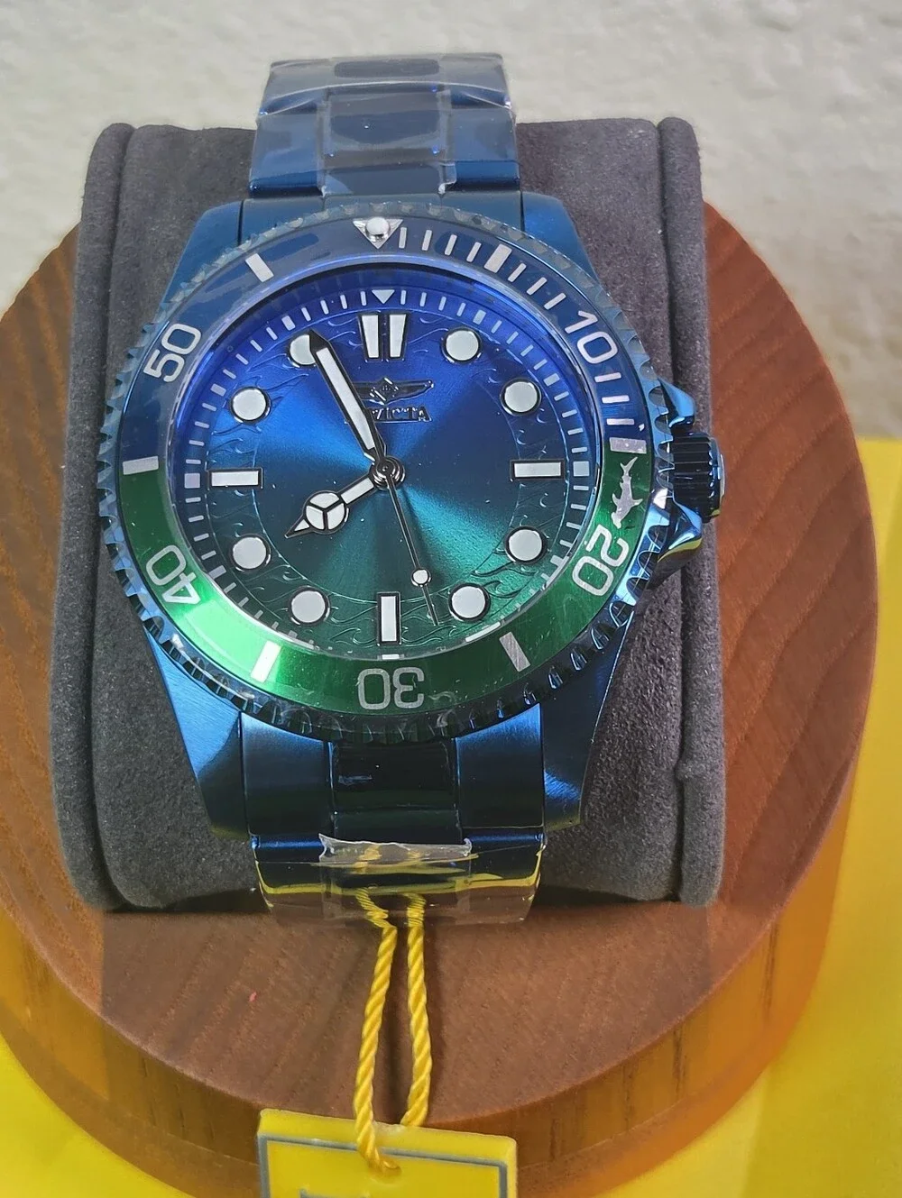 Invicta pro diver